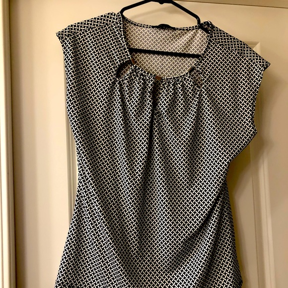 Checked top Silver piece neck accent - Picture 1 of 1